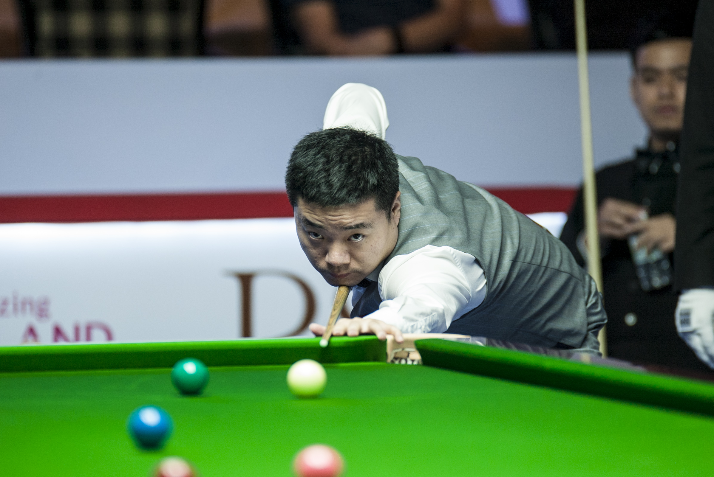 希望通过出 希望通过出