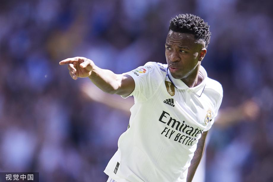 破对手防线 破对手防线